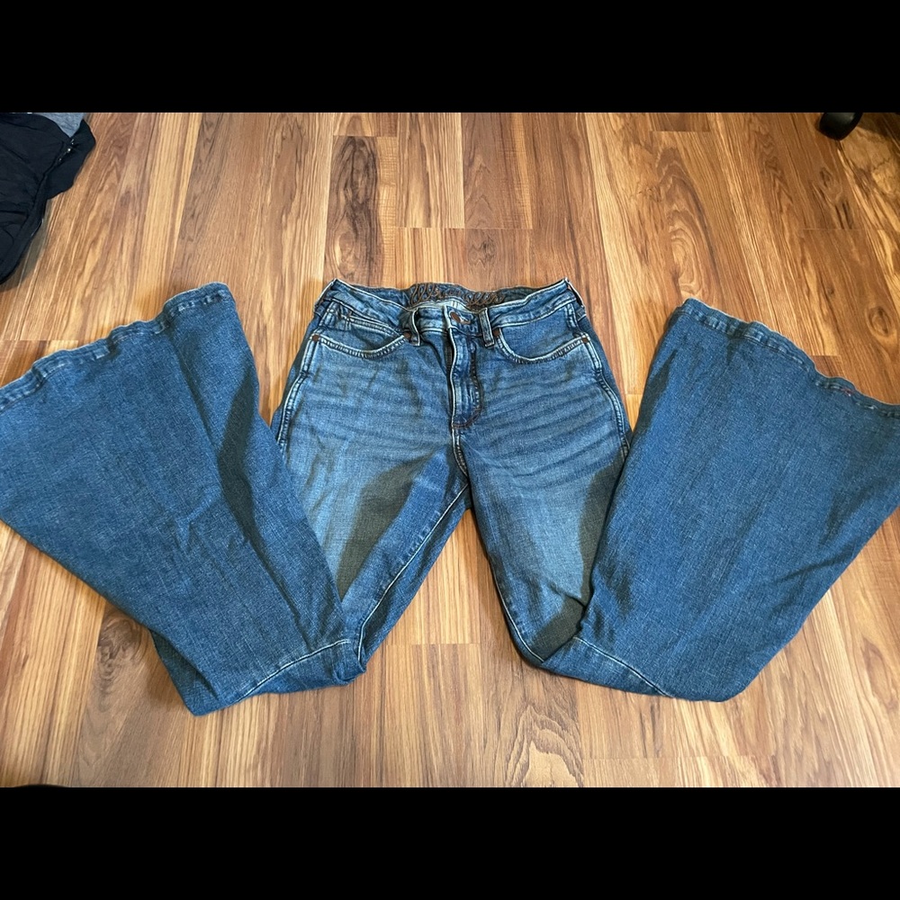 Women’s Wranglers Retro Flare Stretch Jean